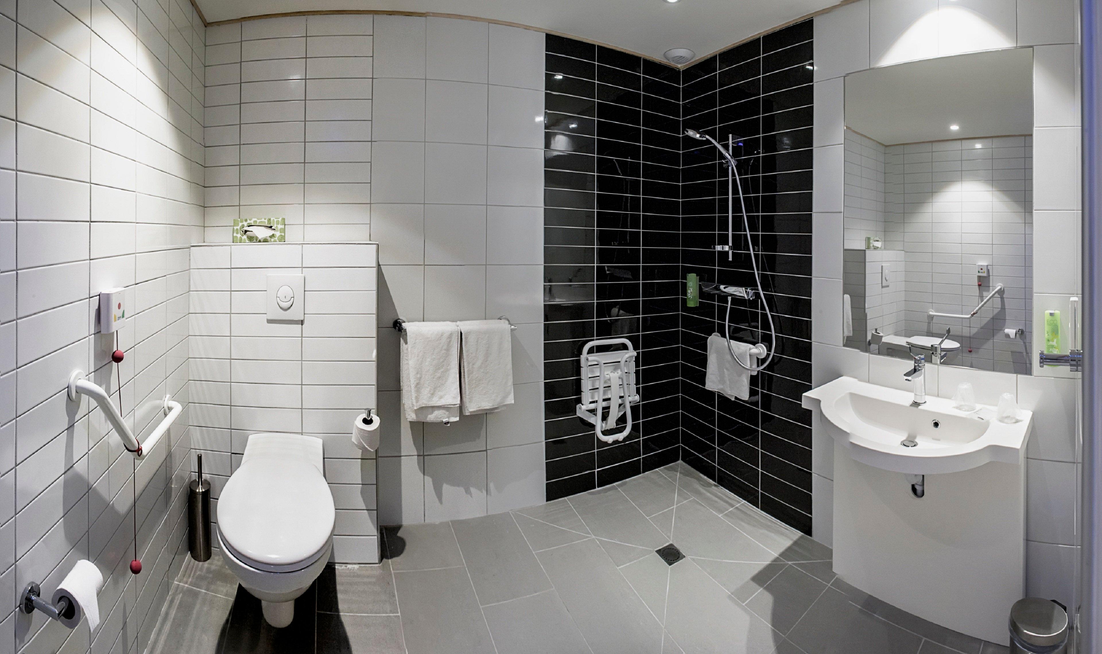 Holiday Inn Express Lille Centre By Ihg Bagian luar foto