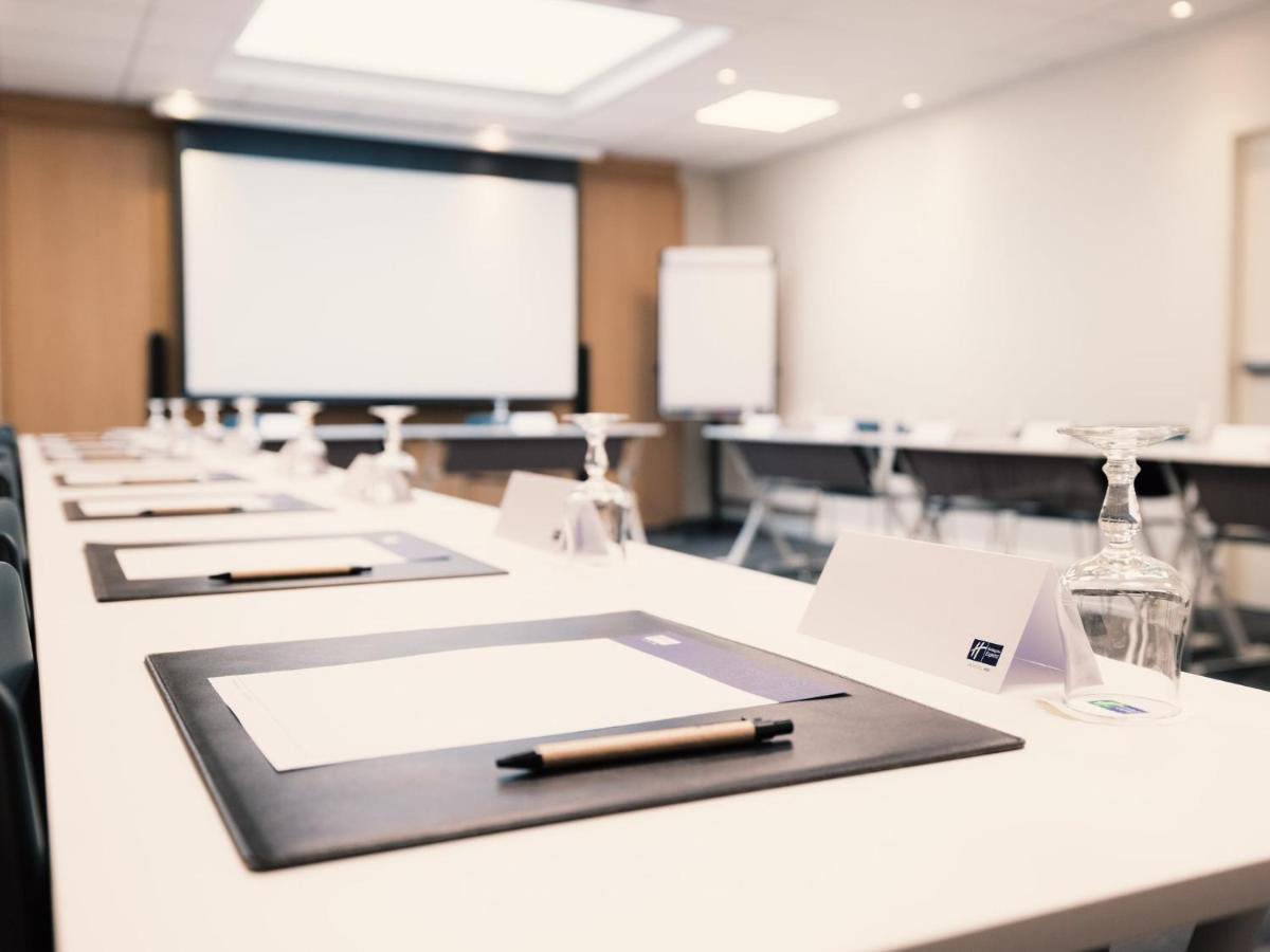 Holiday Inn Express Lille Centre By Ihg Bagian luar foto