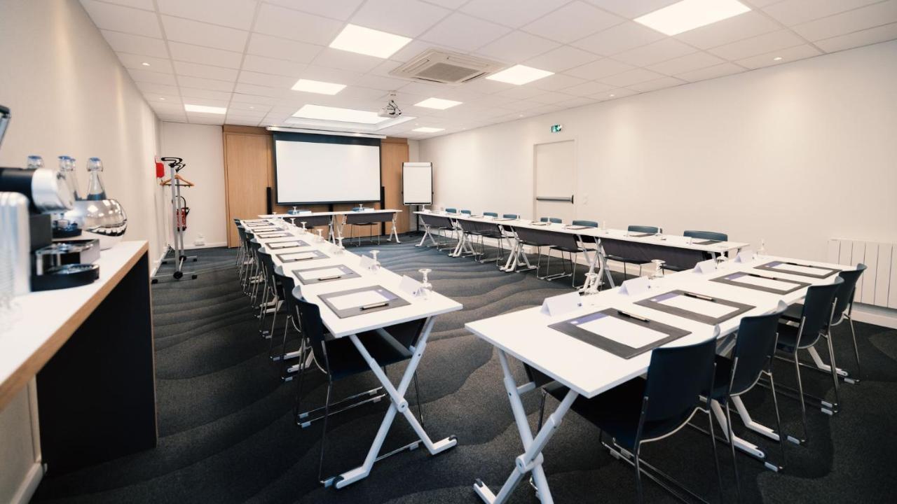 Holiday Inn Express Lille Centre By Ihg Bagian luar foto