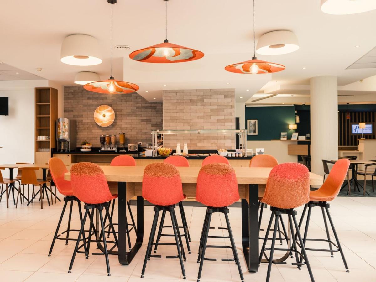 Holiday Inn Express Lille Centre By Ihg Bagian luar foto