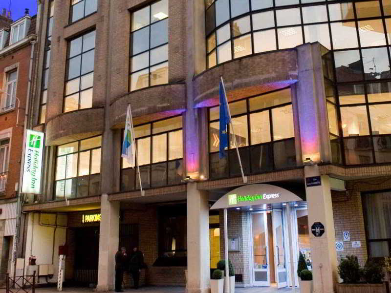 Holiday Inn Express Lille Centre By Ihg Bagian luar foto